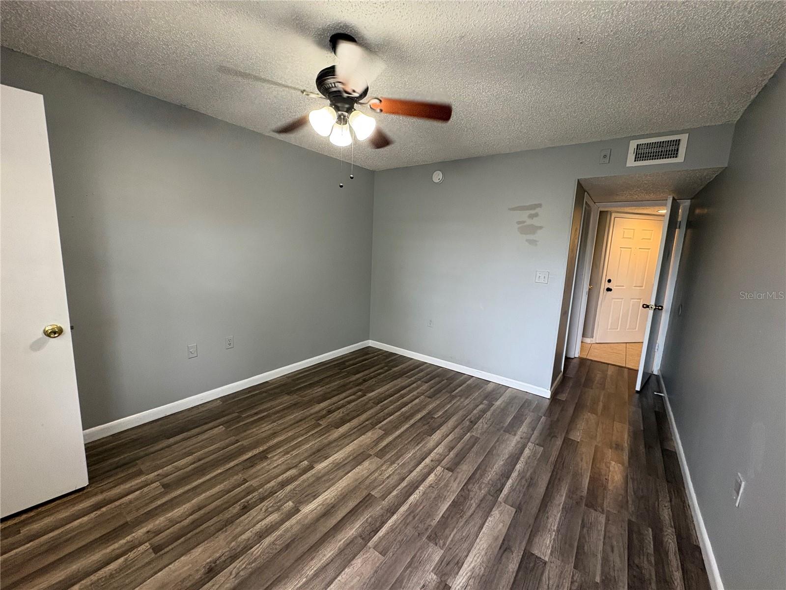 Image 7 of 12 For 1956 Lake Atriums Circle 148