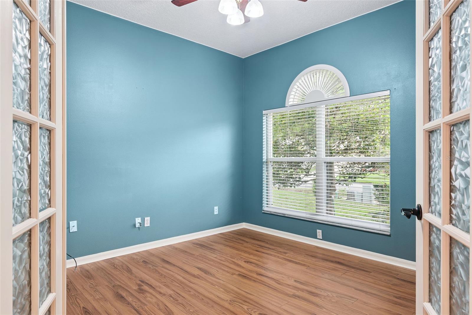 Image 8 of 37 For 2221 Cypress Trace Circle