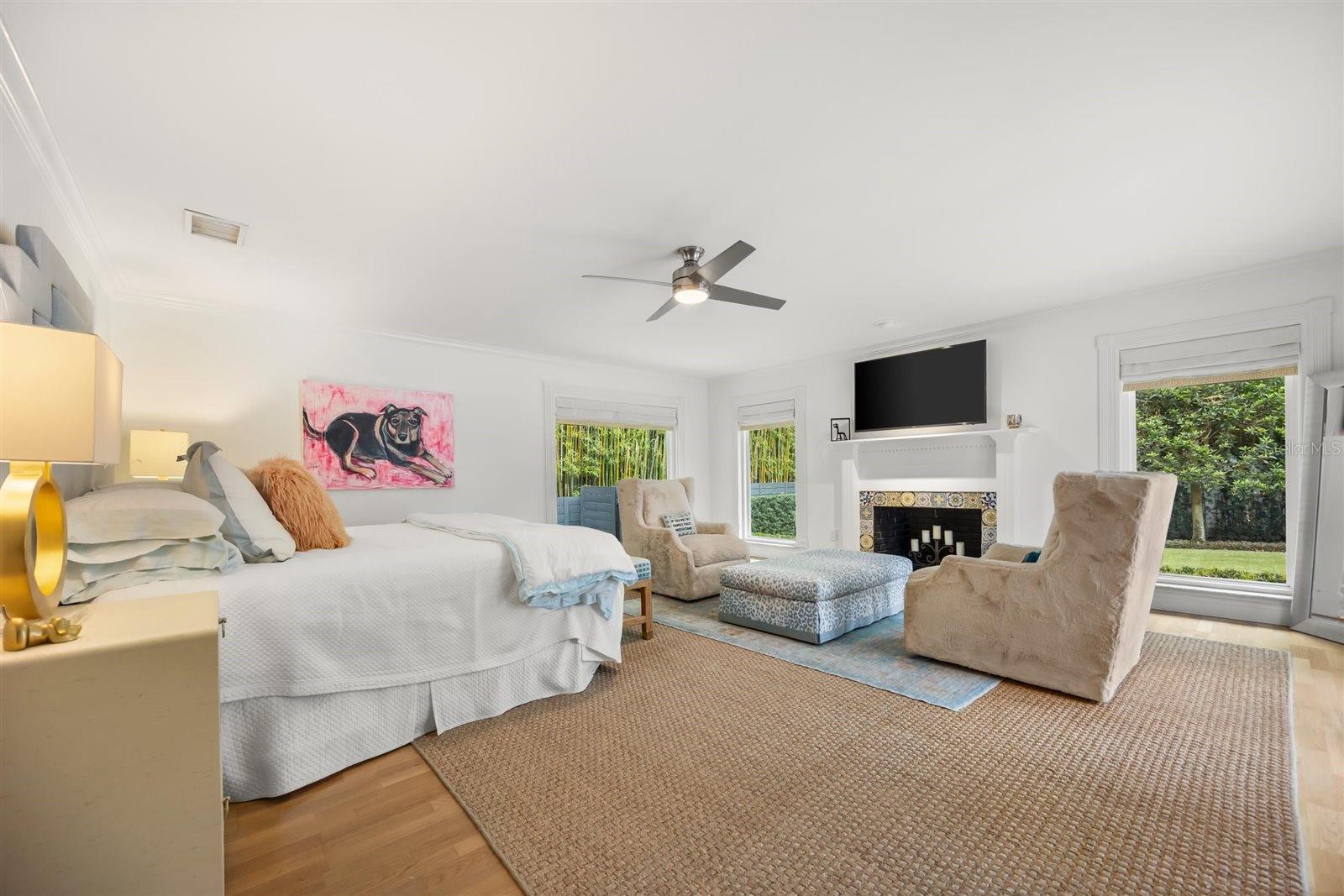 Listing photo id 16 for 800 Juanita Rael