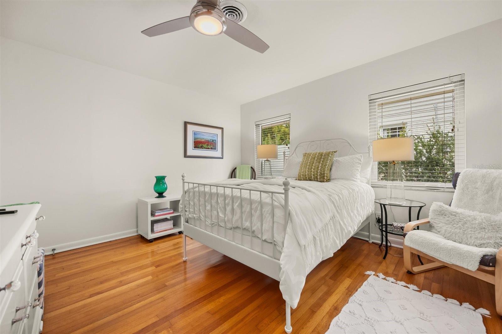 Listing photo id 19 for 800 Juanita Rael