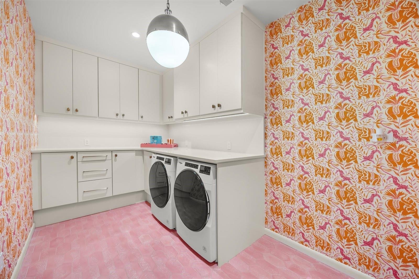 Listing photo id 28 for 800 Juanita Rael