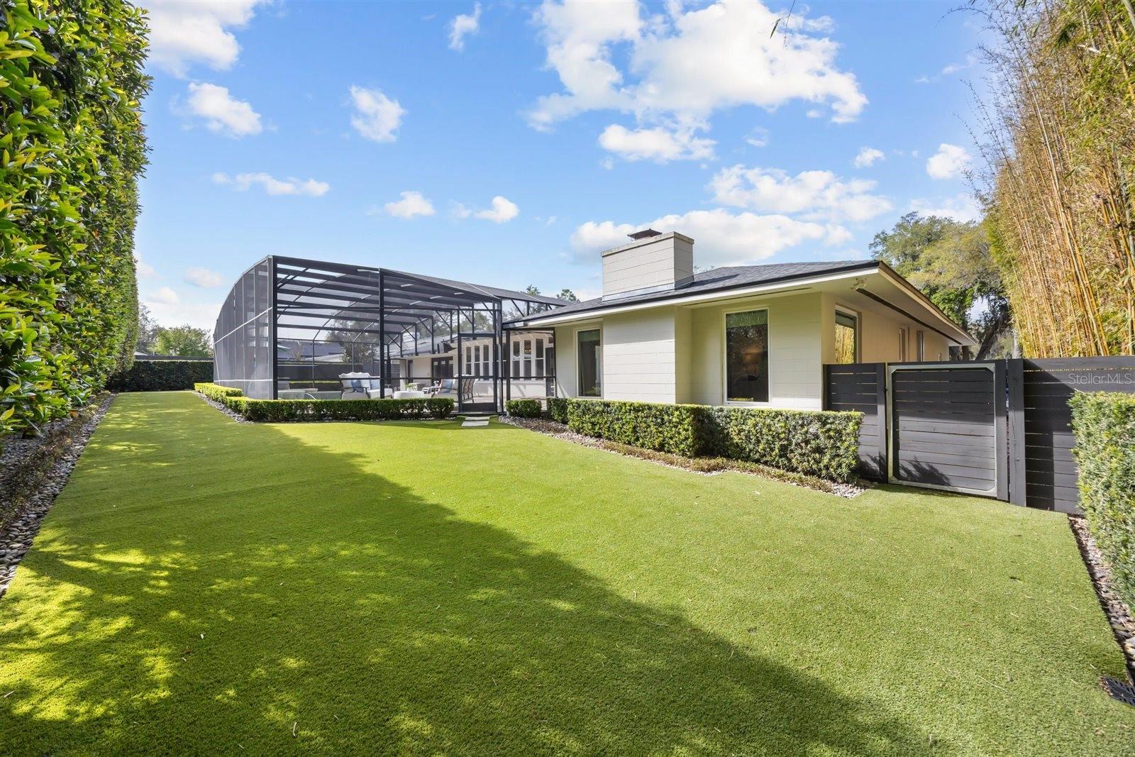 Listing photo id 32 for 800 Juanita Rael