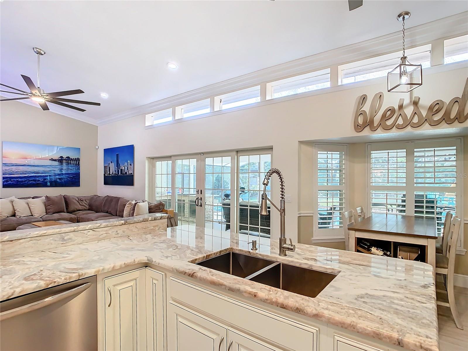 Image 18 of 93 For 8707 Fernwicke Court