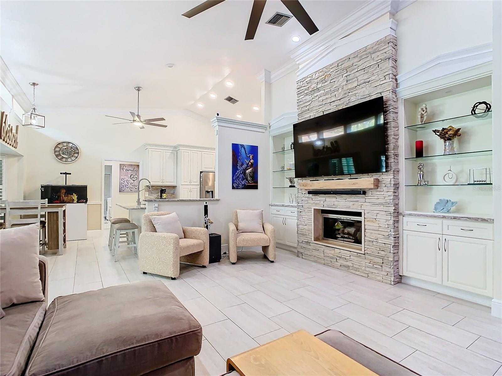 Image 28 of 93 For 8707 Fernwicke Court