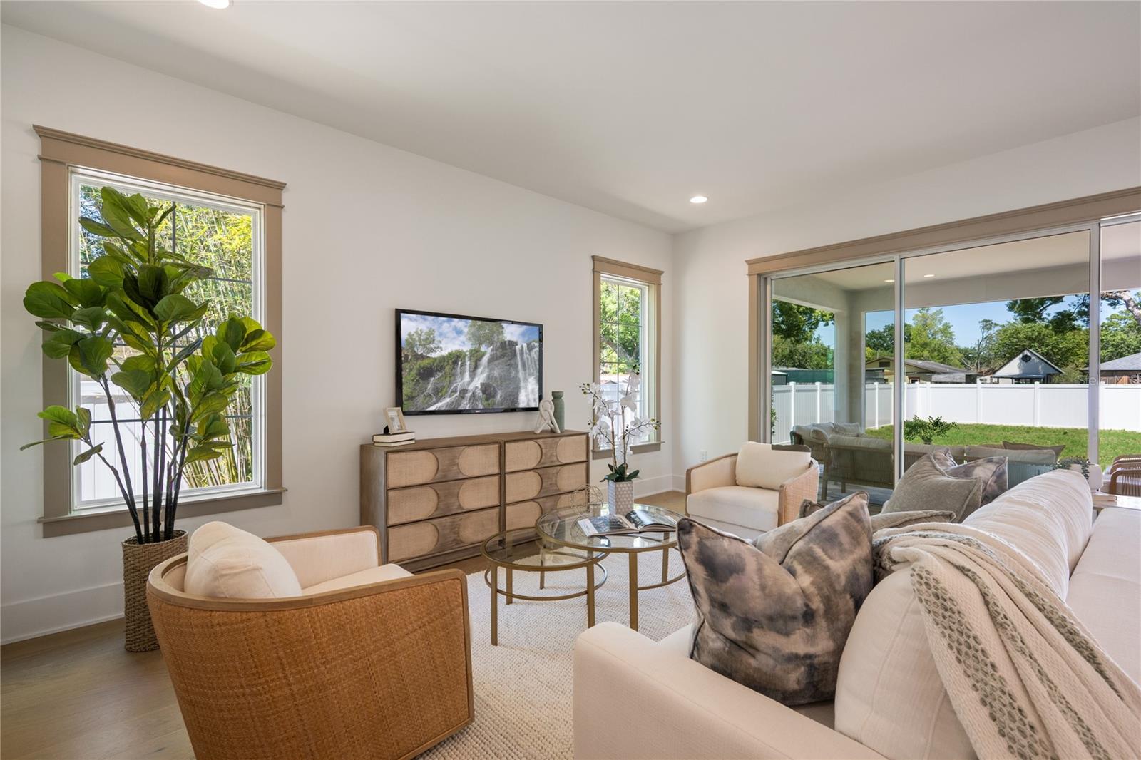 Image 11 of 38 For 1807 Magnolia Avenue