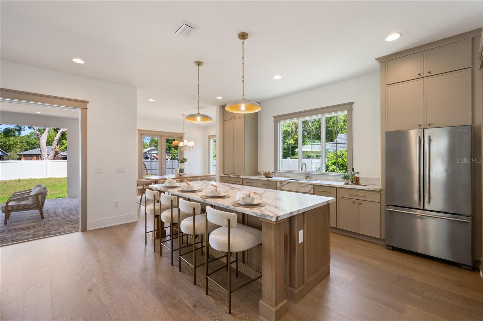 Image 15 of 38 For 1807 Magnolia Avenue