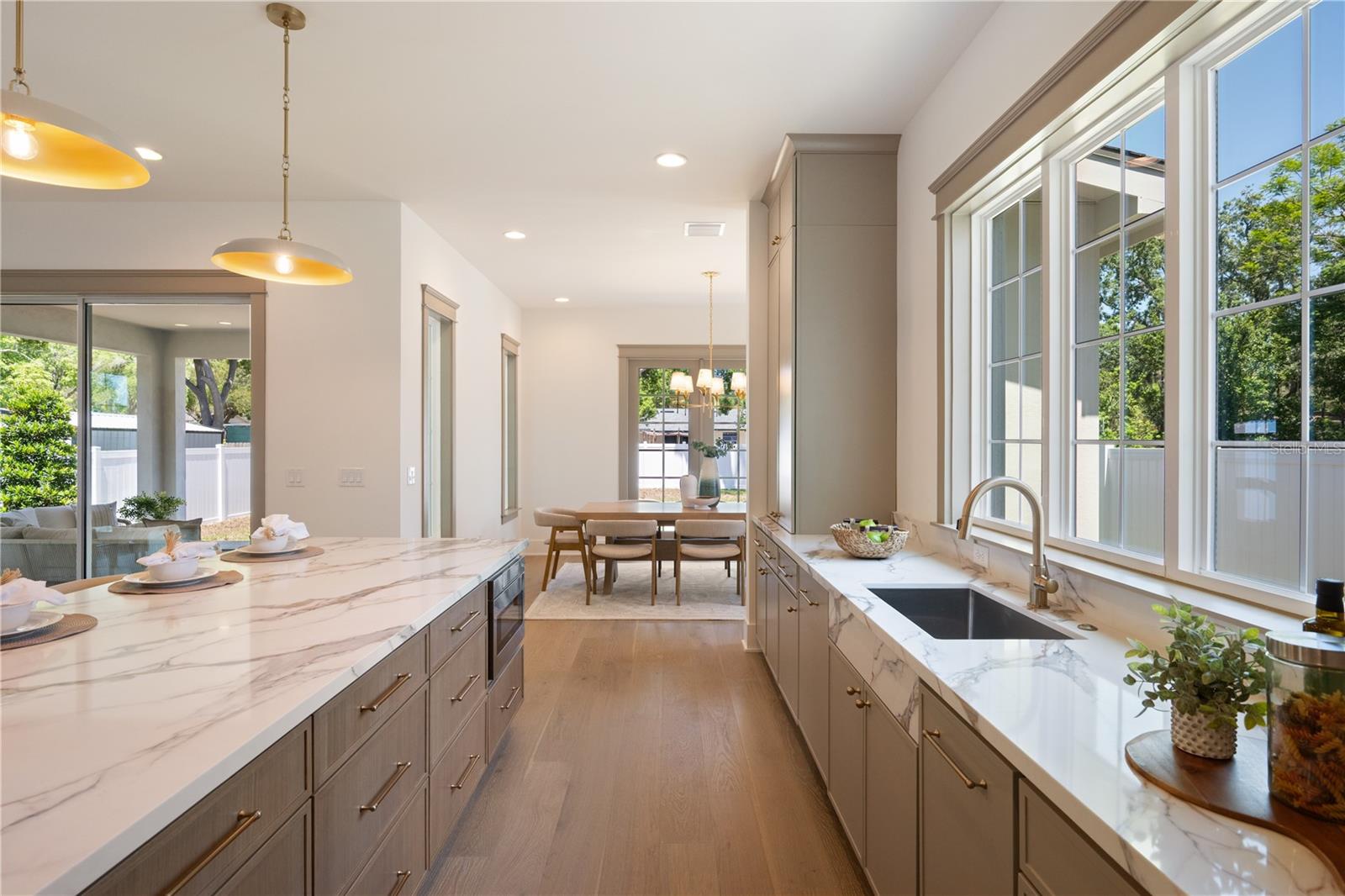 Image 19 of 38 For 1807 Magnolia Avenue