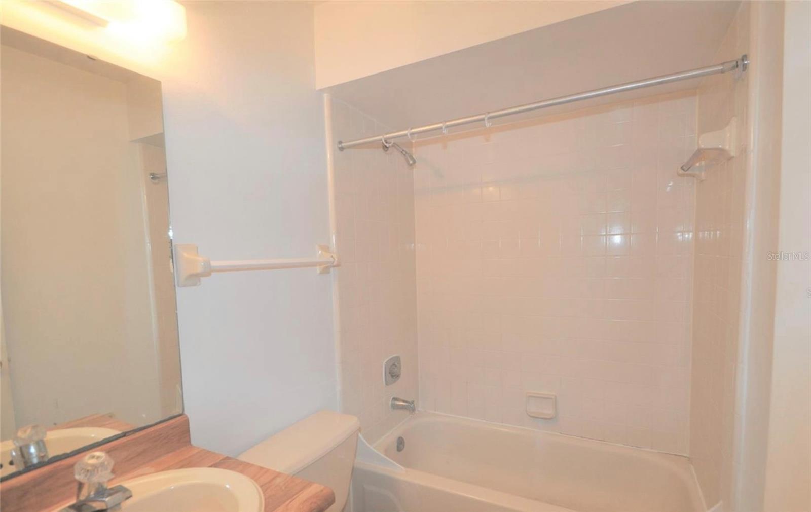 Image 7 of 9 For 4240 Pershing Pointe Place 2