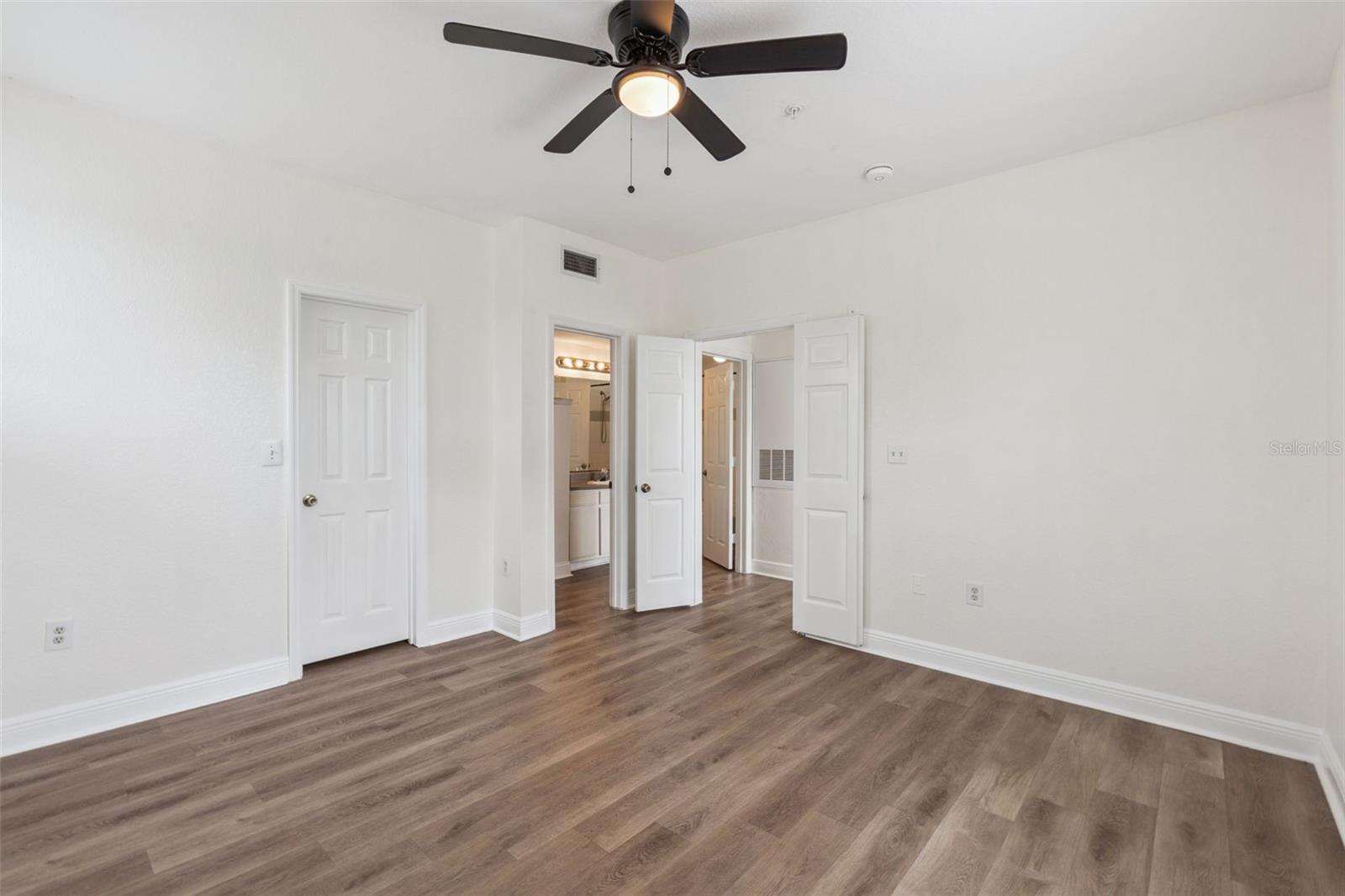 Image 15 of 34 For 3702 Palm Desert Lane 5428