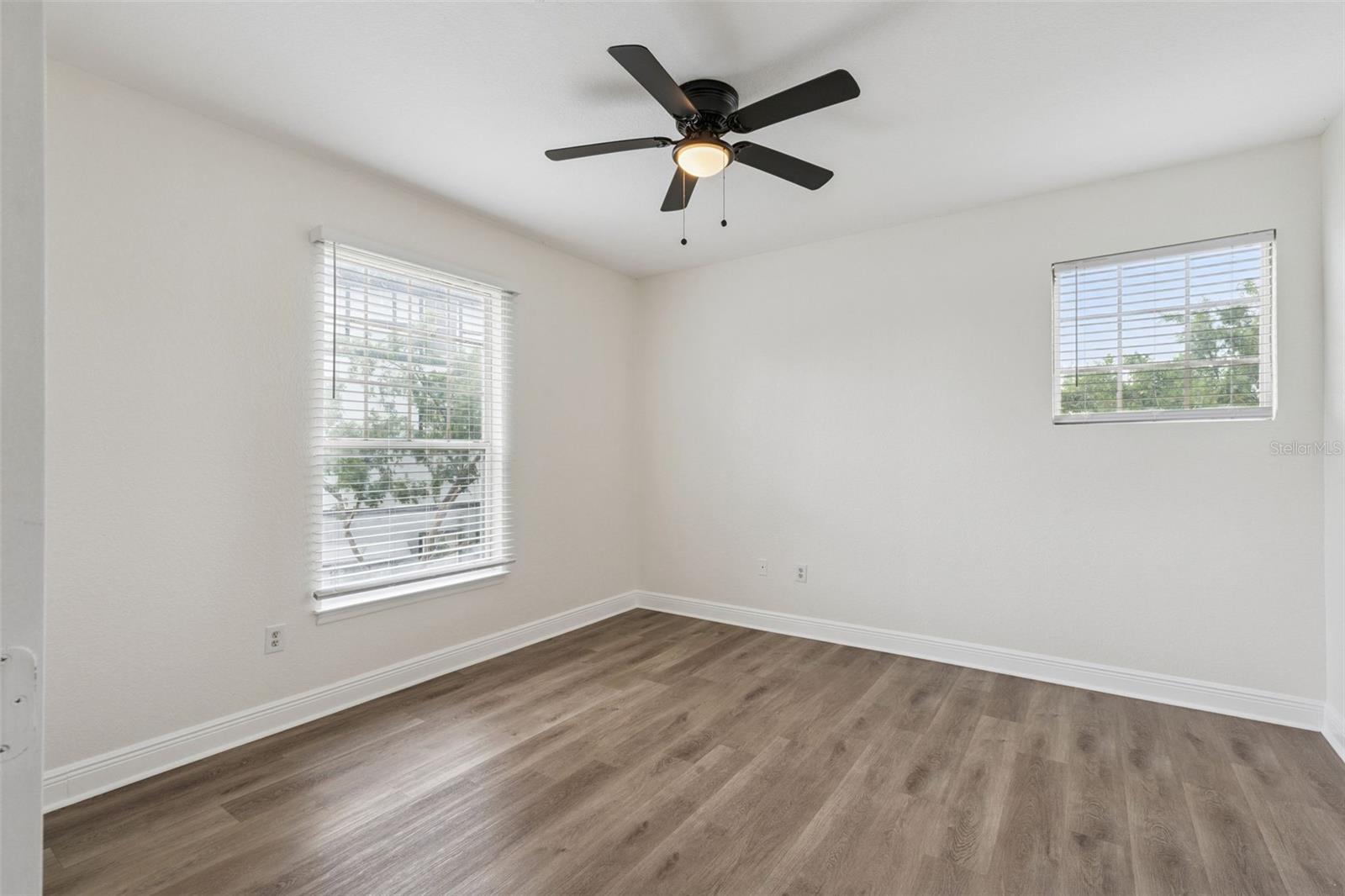 Image 17 of 34 For 3702 Palm Desert Lane 5428