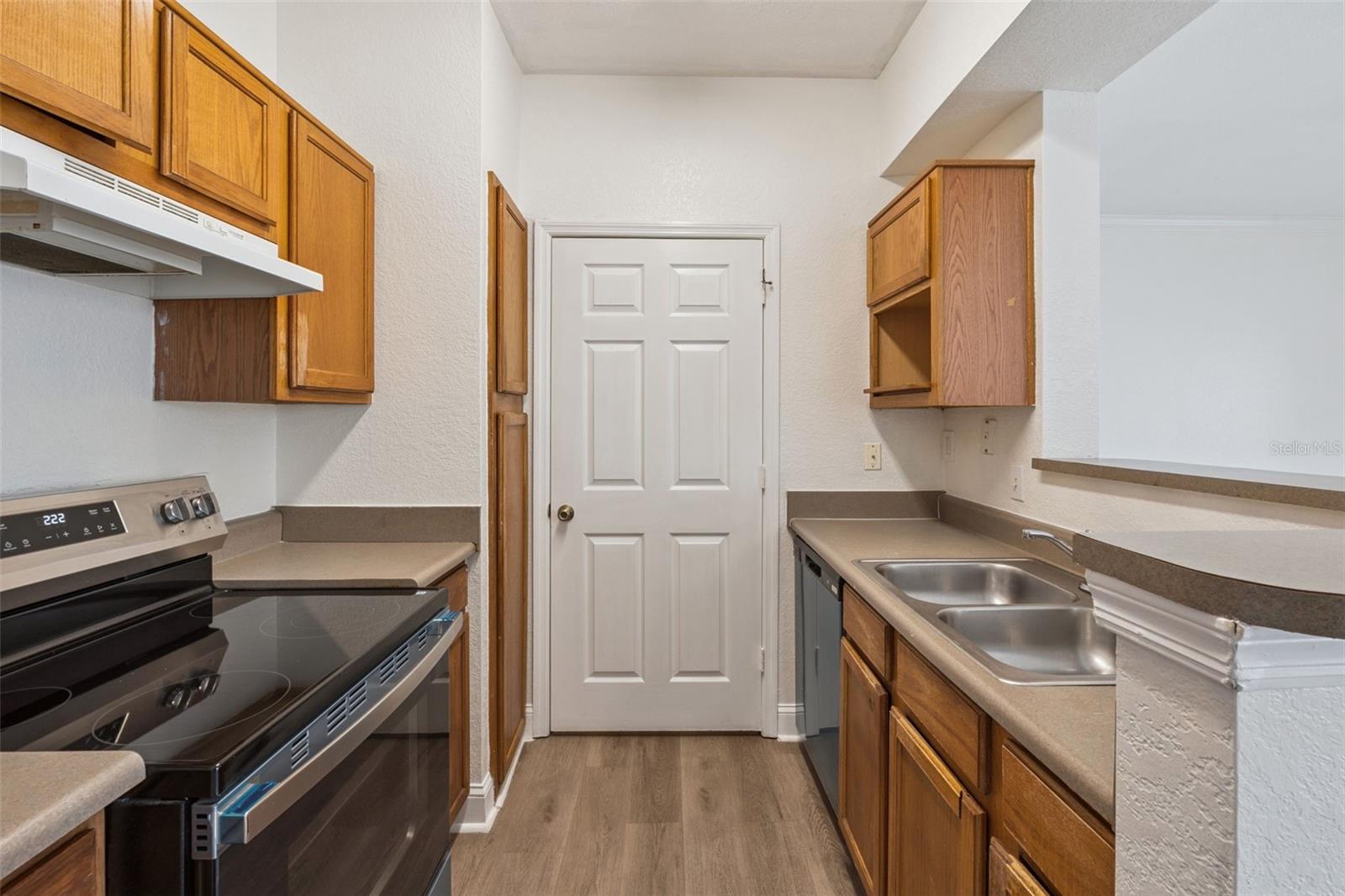 Image 9 of 34 For 3702 Palm Desert Lane 5428