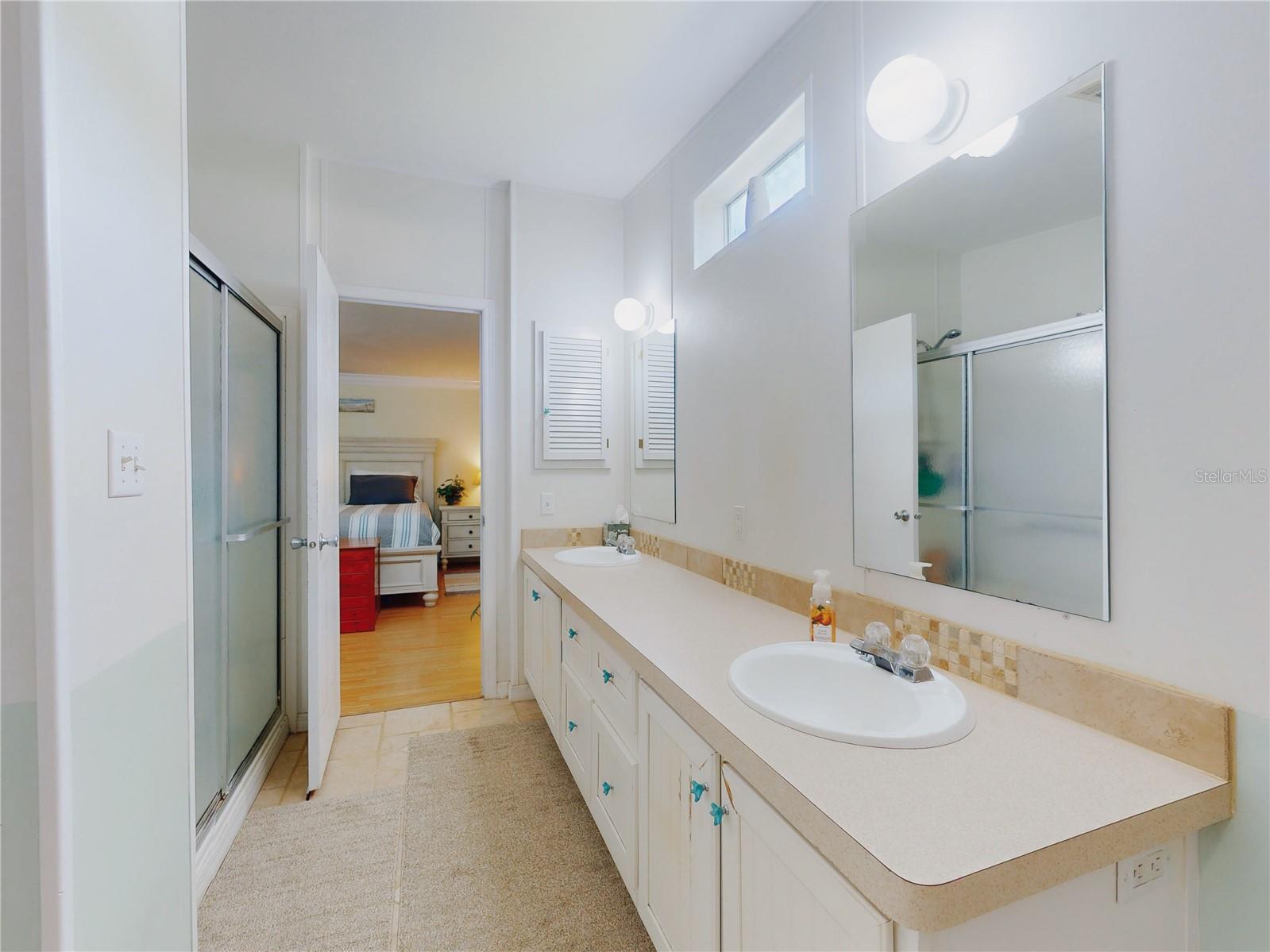 Image 31 of 80 For 14437 Liberty Street