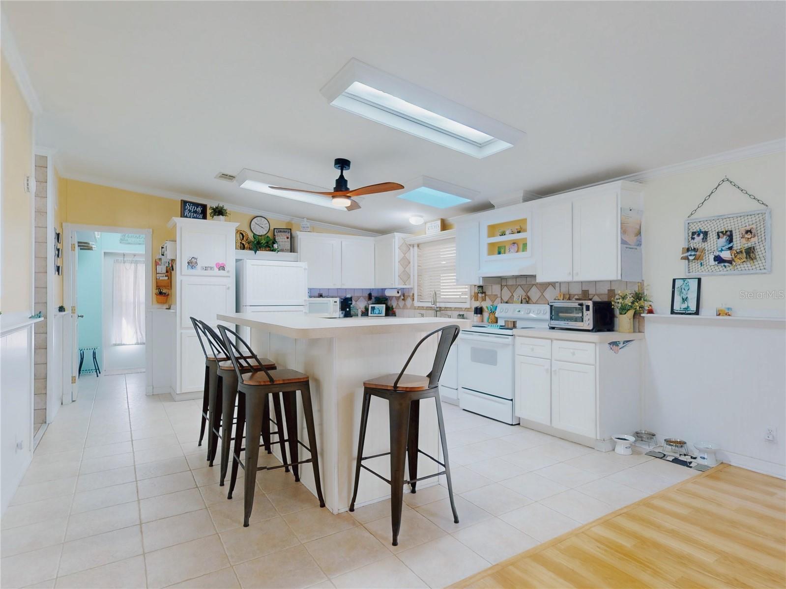 Image 7 of 80 For 14437 Liberty Street