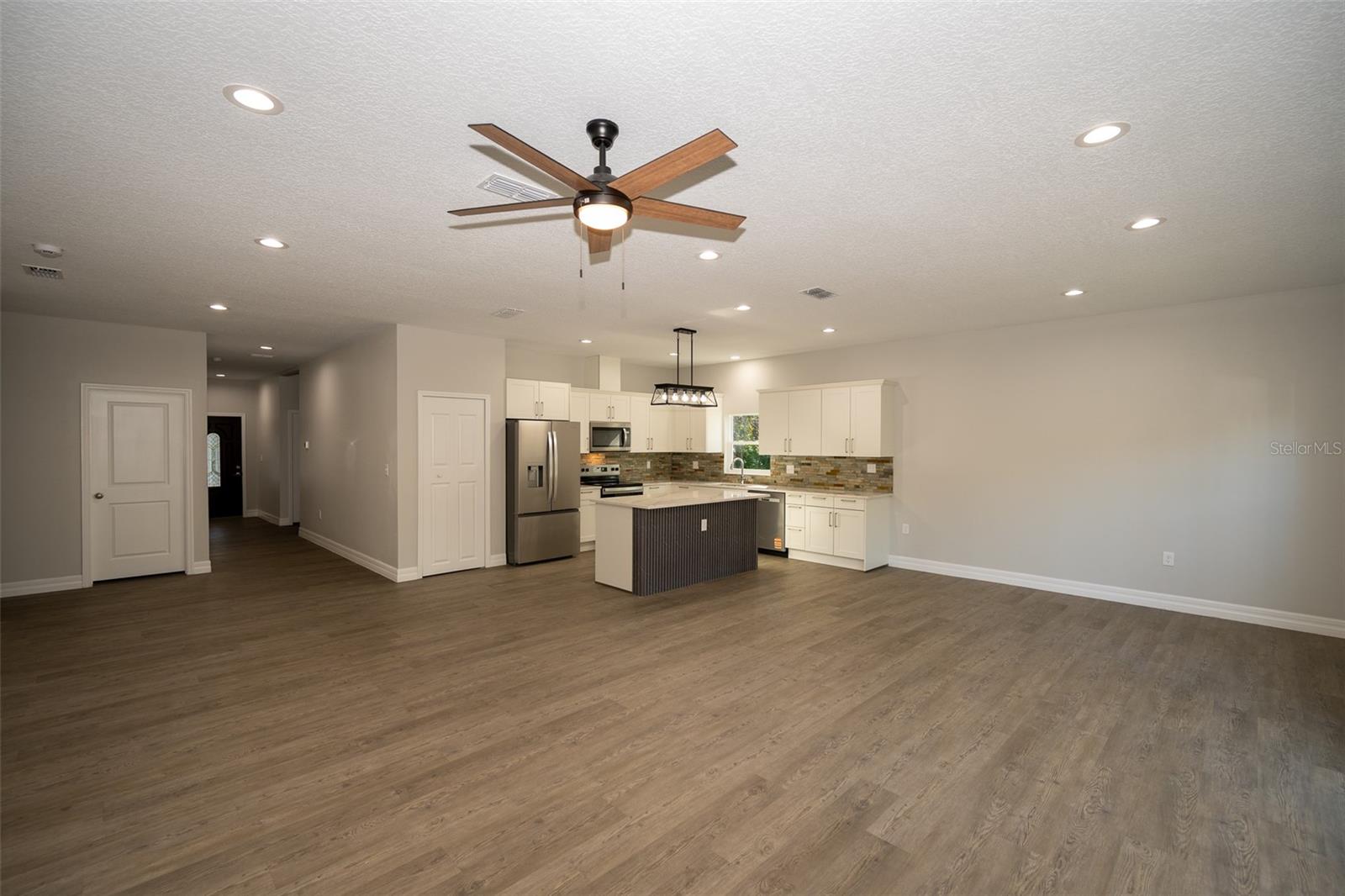 Image 12 of 51 For 2390 9th Ave