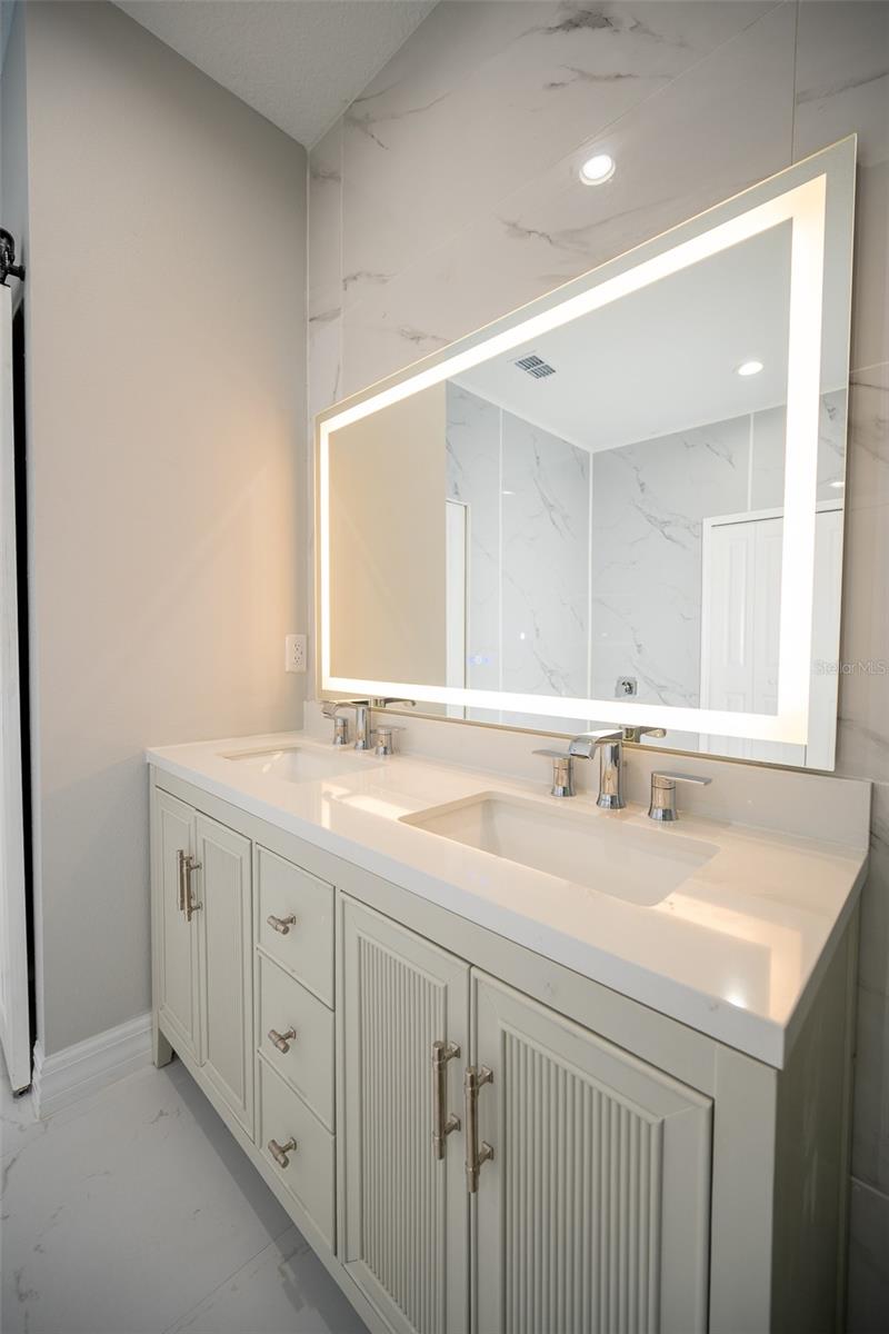 Image 25 of 51 For 2390 9th Ave