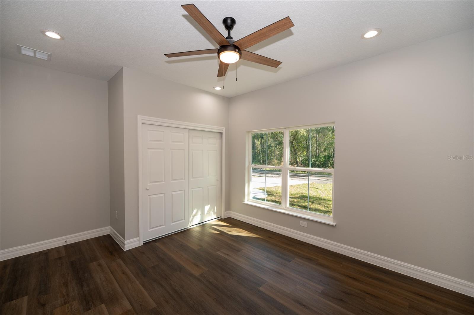 Image 36 of 51 For 2390 9th Ave