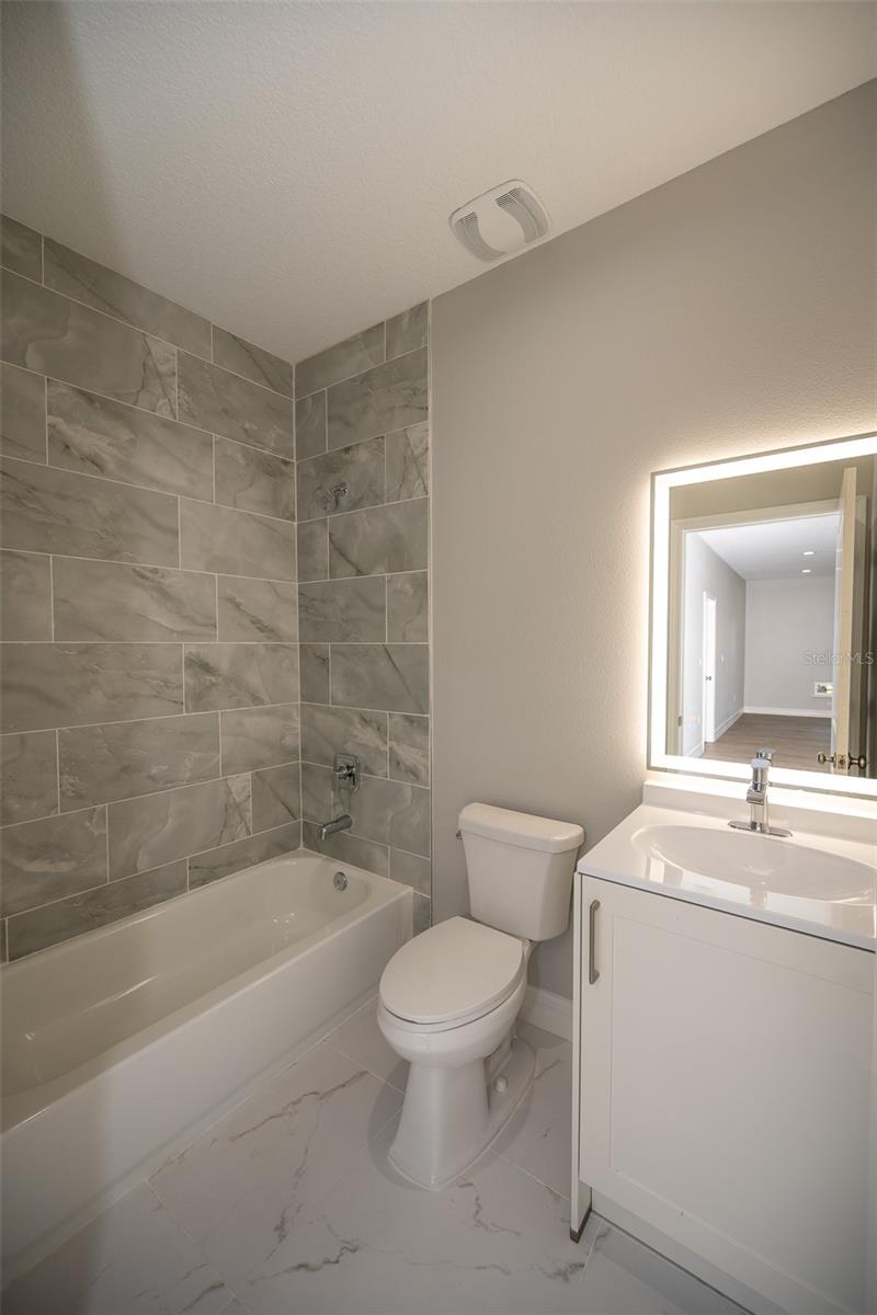 Image 40 of 51 For 2390 9th Ave