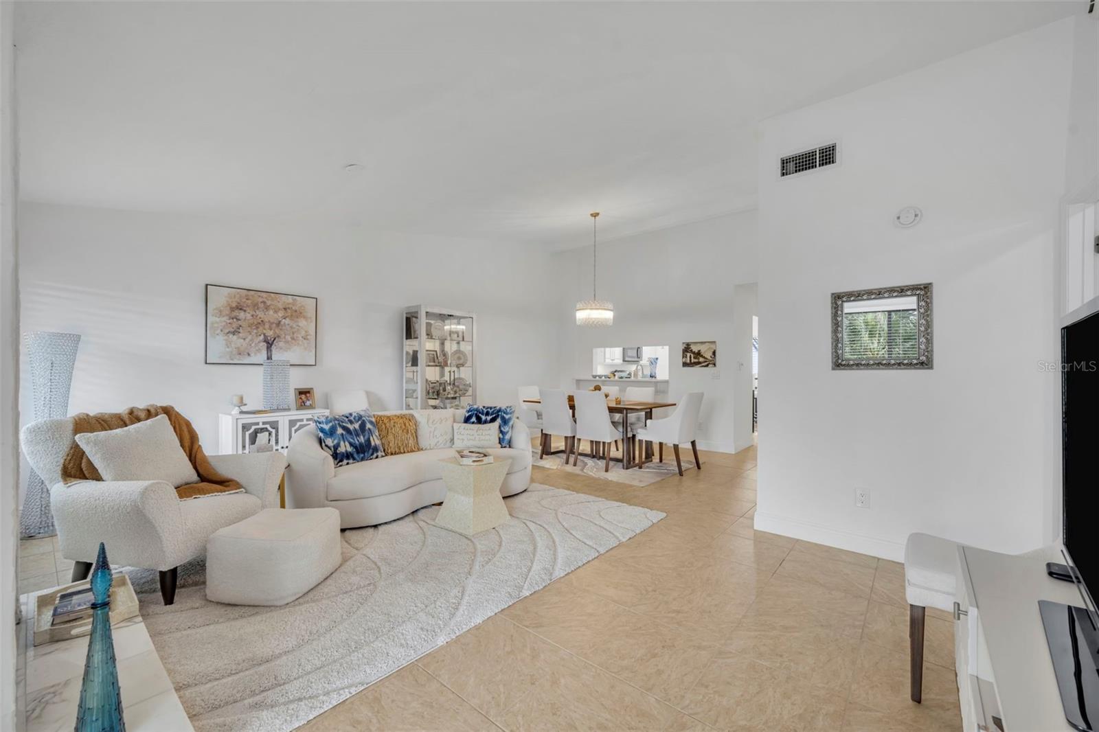 Image 6 of 32 For 3 Escondido Circle 3