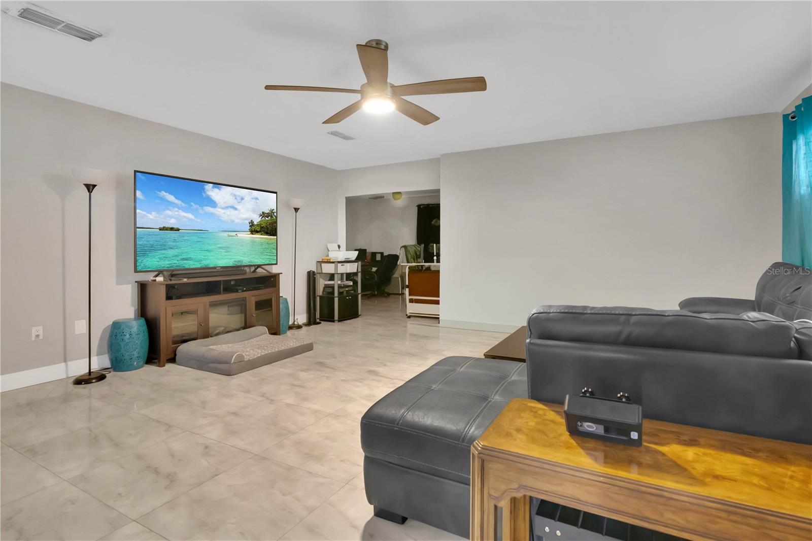 Image 3 of 23 For 9727 Bear Lake Road