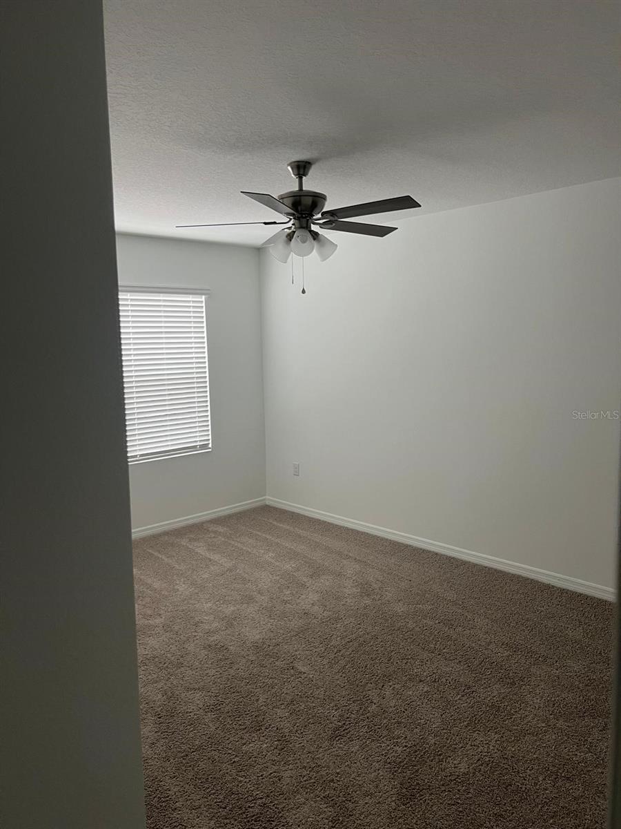 Image 4 of 7 For 2947 Canary Avenue