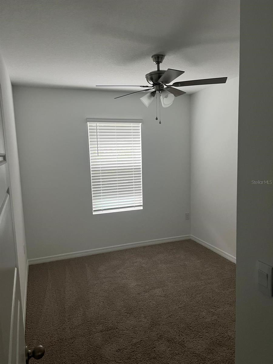 Image 6 of 7 For 2947 Canary Avenue