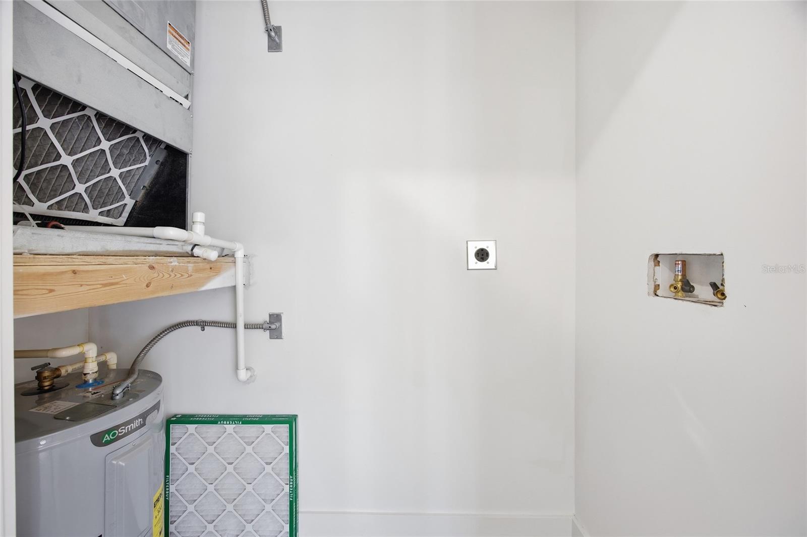 Image 12 of 23 For 100 Dewey Street