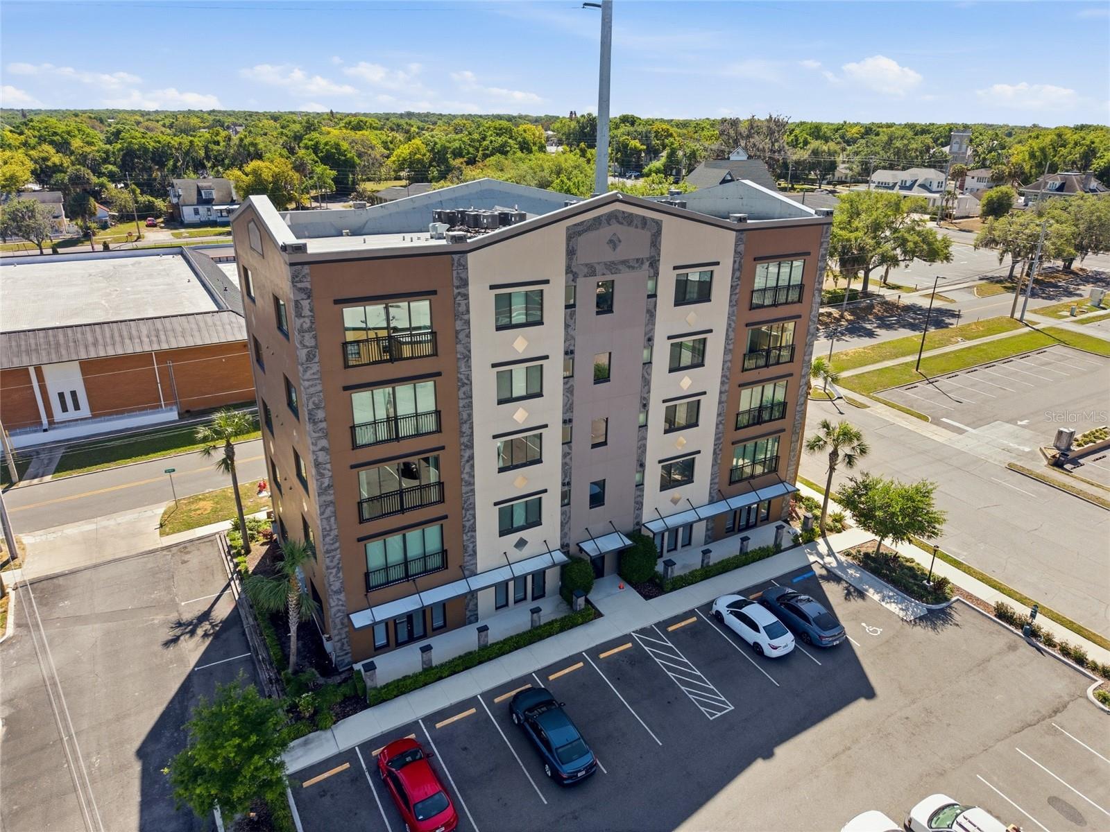 Image 3 of 23 For 100 Dewey Street