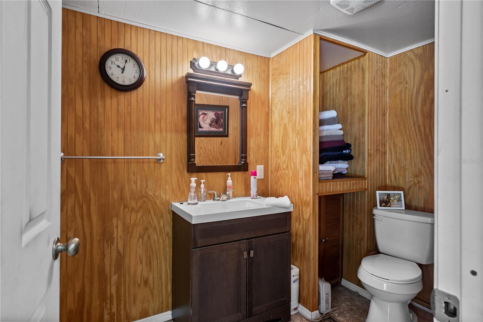 Image 6 of 19 For 42415 Big Oak Road