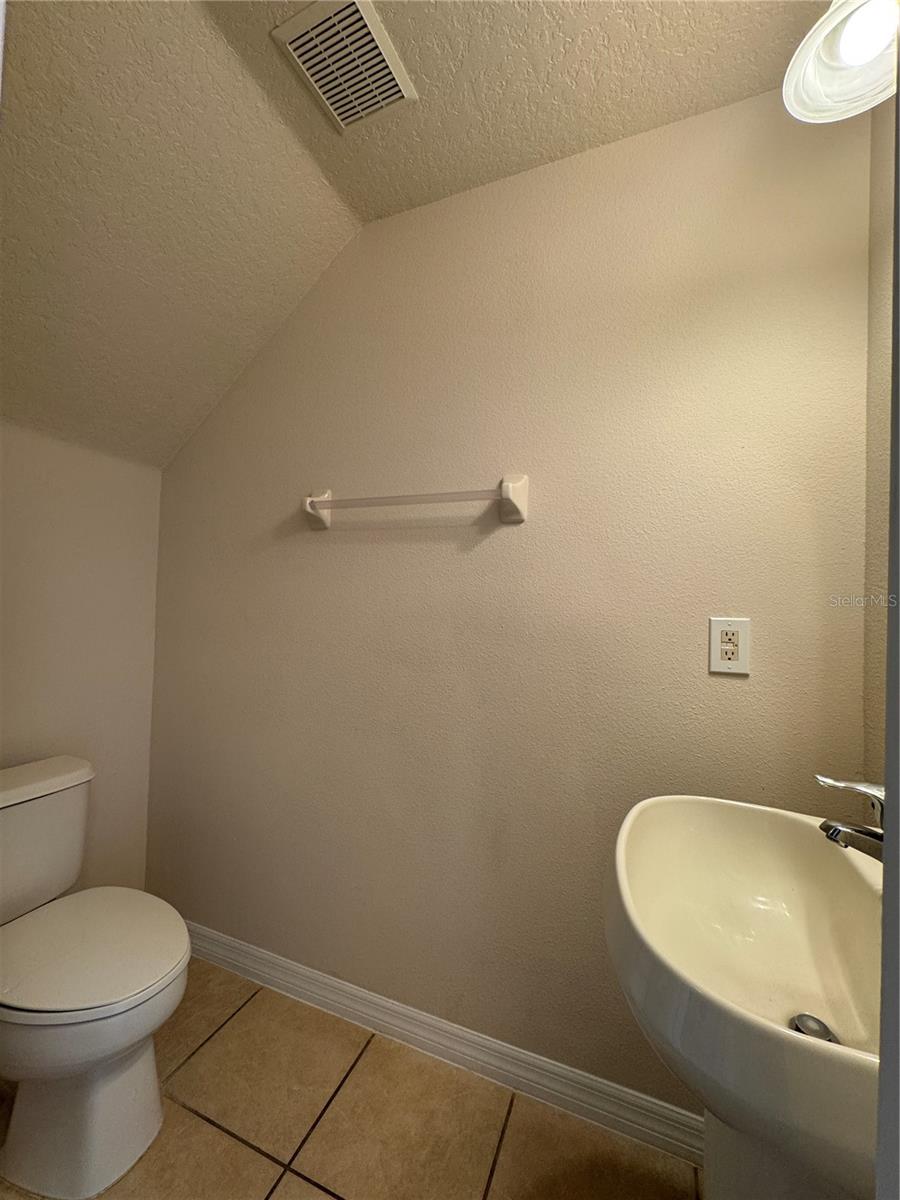 Image 16 of 37 For 14013 Budworth Circle