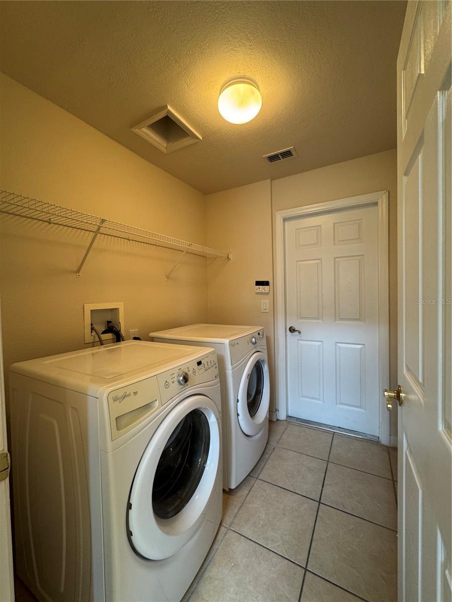 Image 17 of 37 For 14013 Budworth Circle