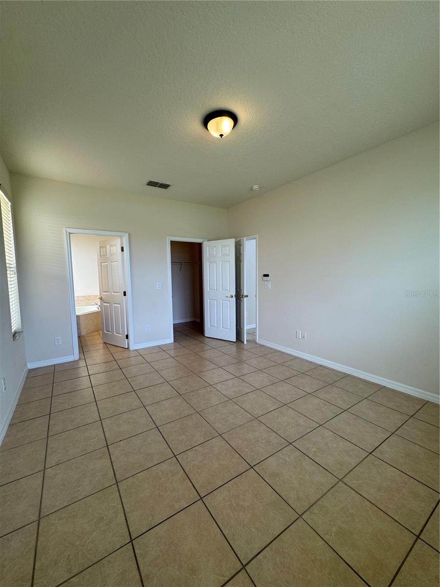 Image 19 of 37 For 14013 Budworth Circle