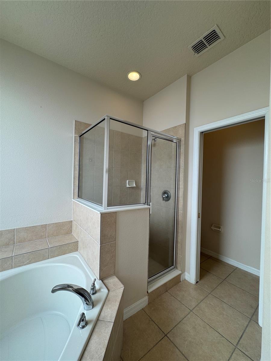 Image 23 of 37 For 14013 Budworth Circle