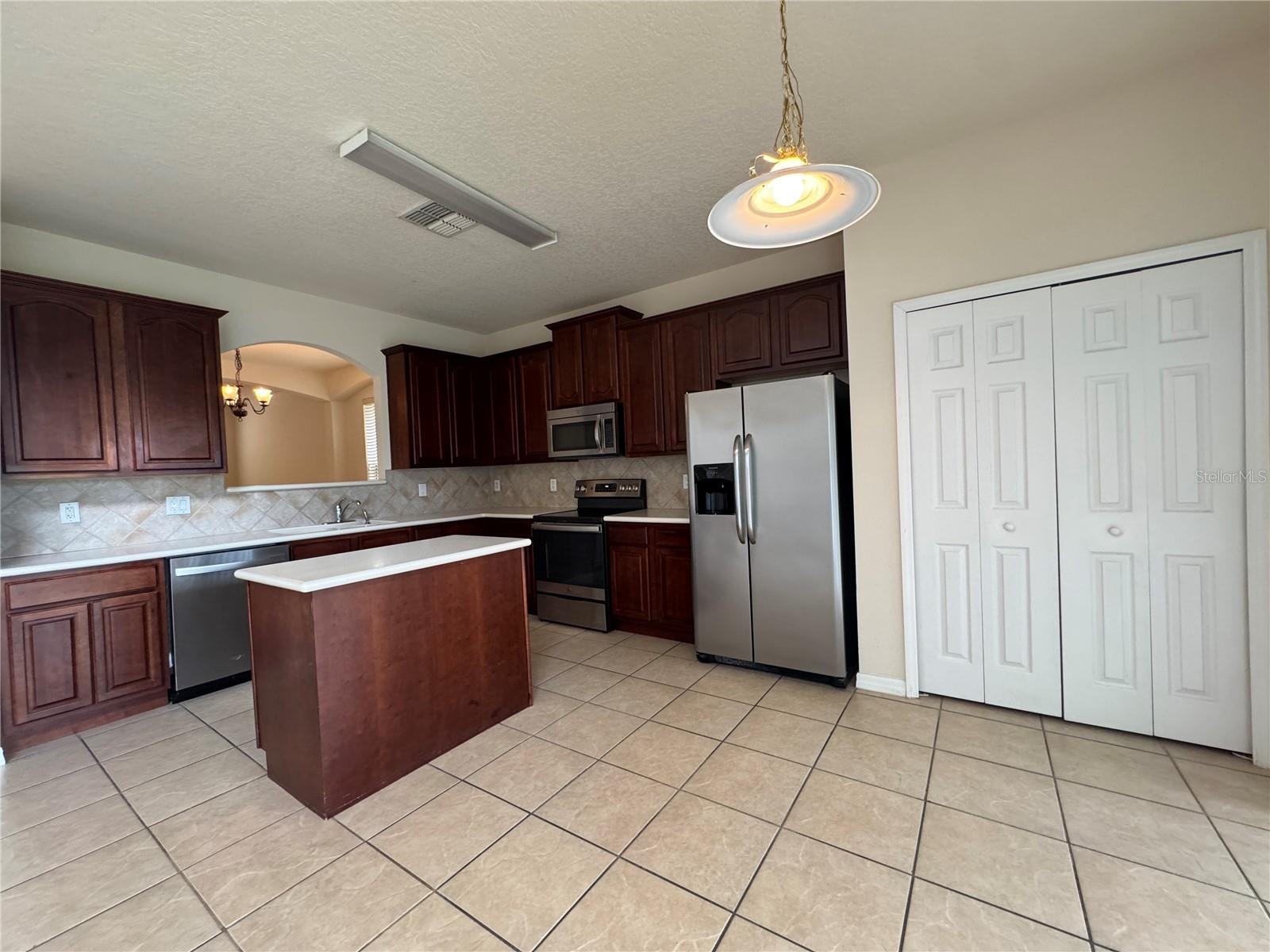 Image 9 of 37 For 14013 Budworth Circle