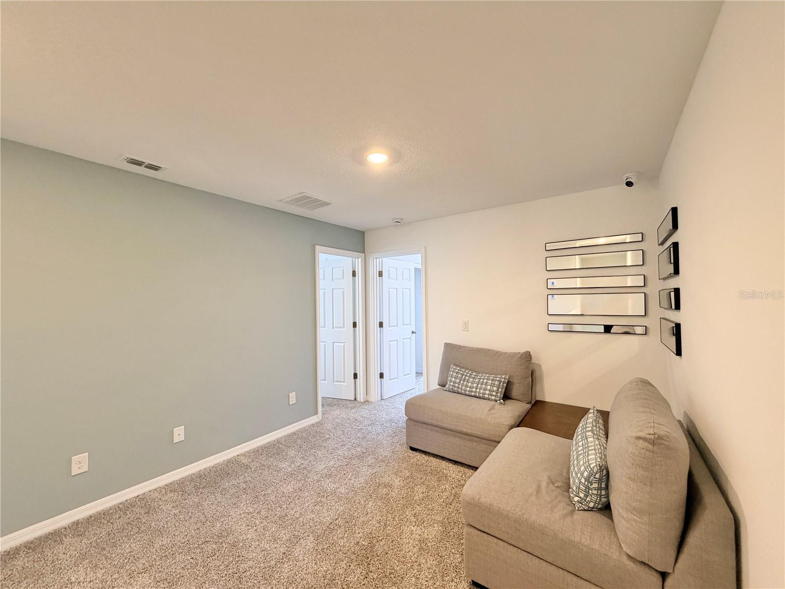 Image 15 of 39 For 4536 Burrowing Owl Loop