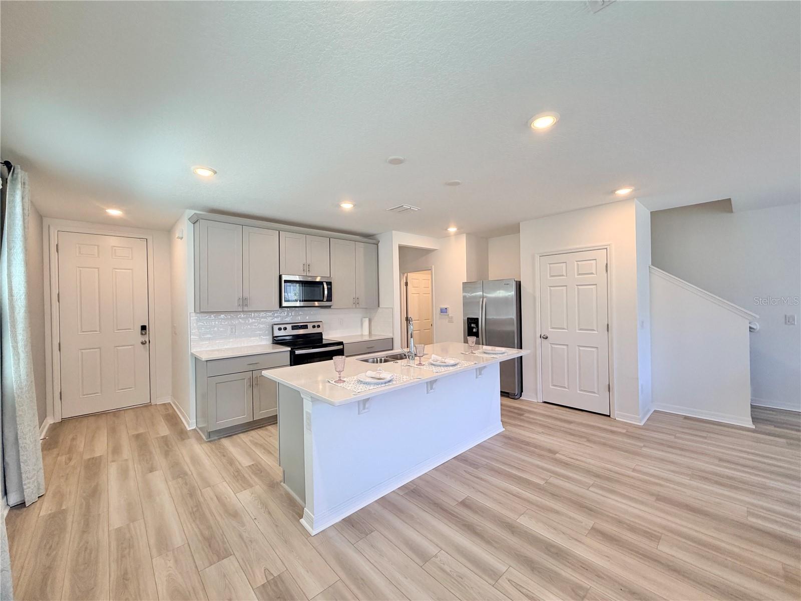 Image 4 of 39 For 4536 Burrowing Owl Loop