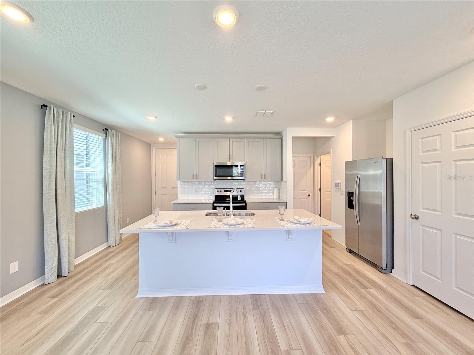 Image 5 of 39 For 4536 Burrowing Owl Loop