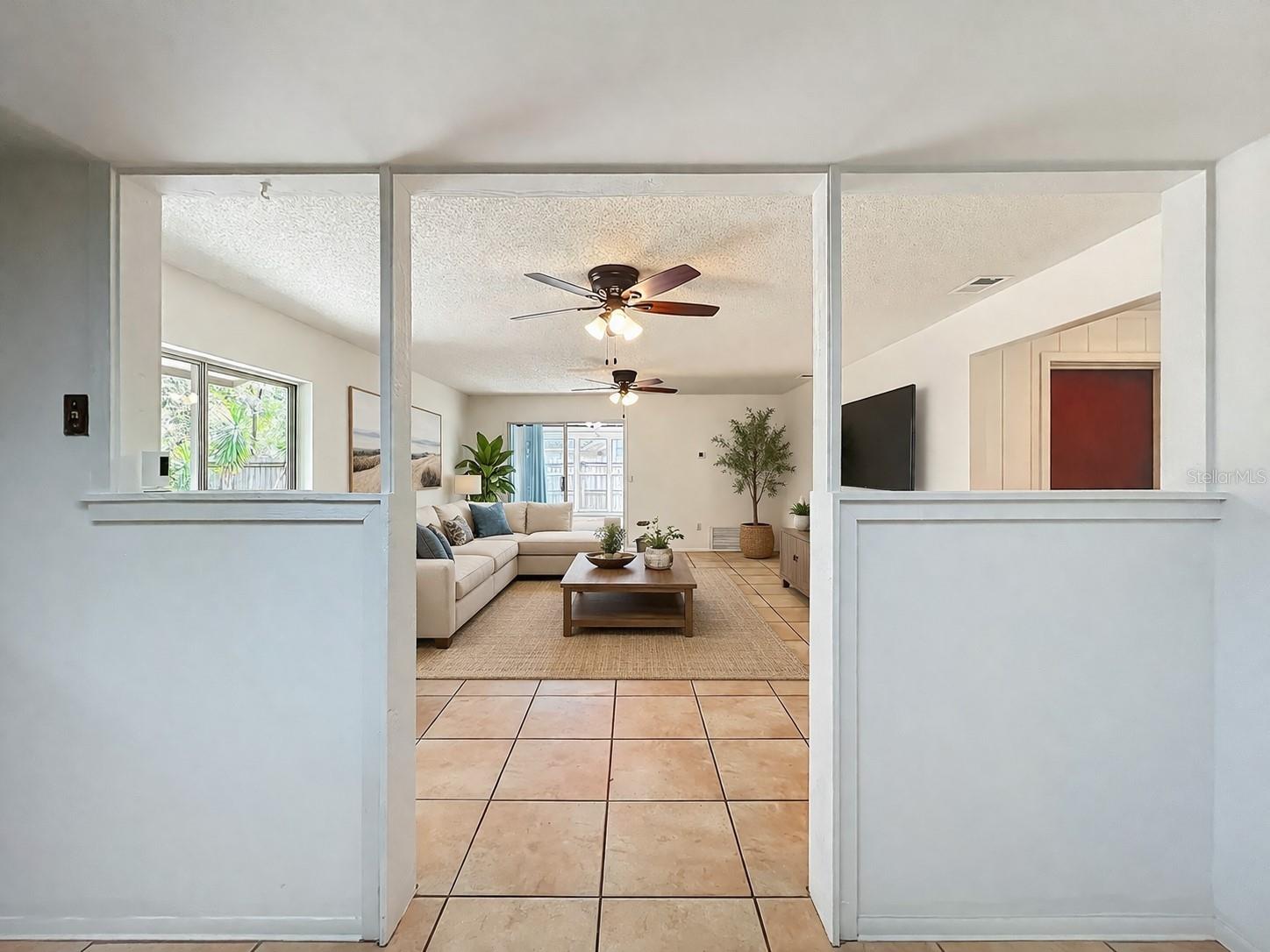 Image 10 of 46 For 328 Shadow Oak Drive