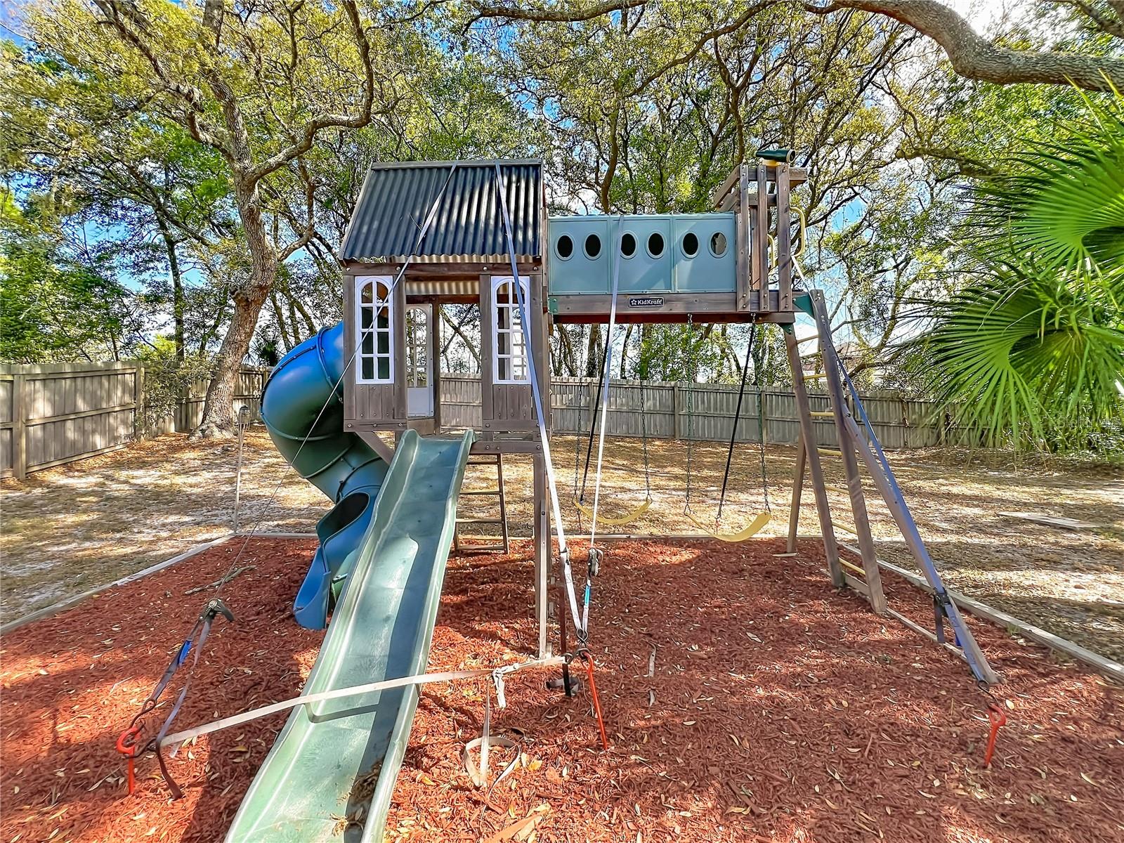 Image 35 of 46 For 328 Shadow Oak Drive