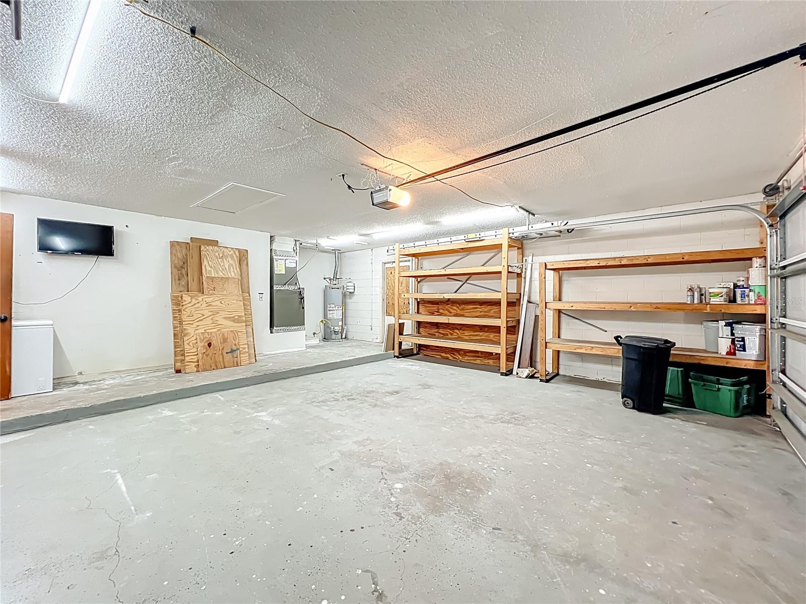 Image 39 of 46 For 328 Shadow Oak Drive