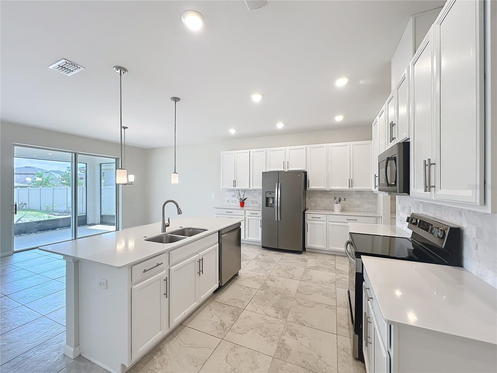 Image 10 of 51 For 1740 Black Maple Place