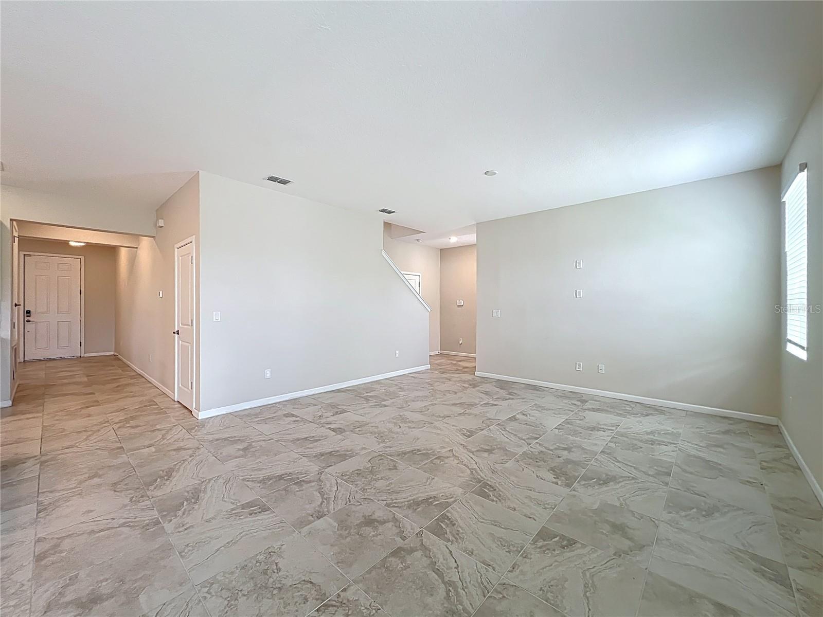 Image 15 of 51 For 1740 Black Maple Place