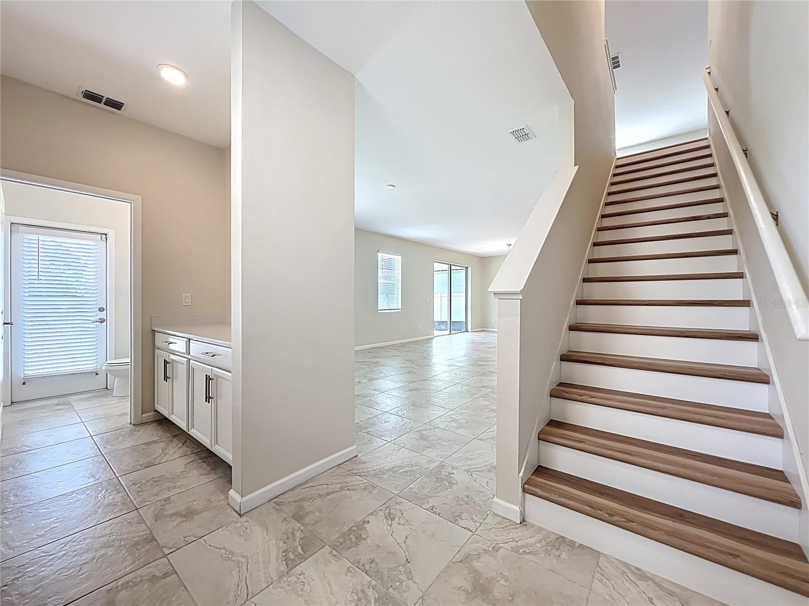 Image 19 of 51 For 1740 Black Maple Place