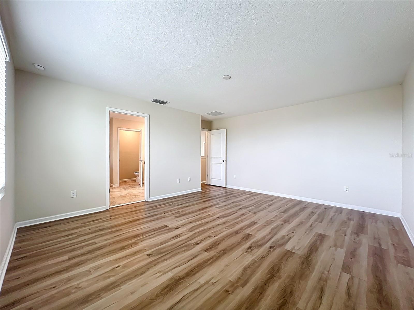 Image 23 of 51 For 1740 Black Maple Place