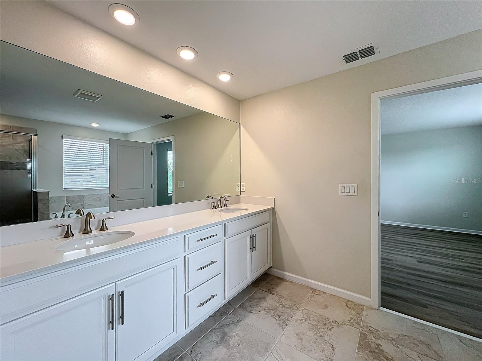 Image 28 of 51 For 1740 Black Maple Place