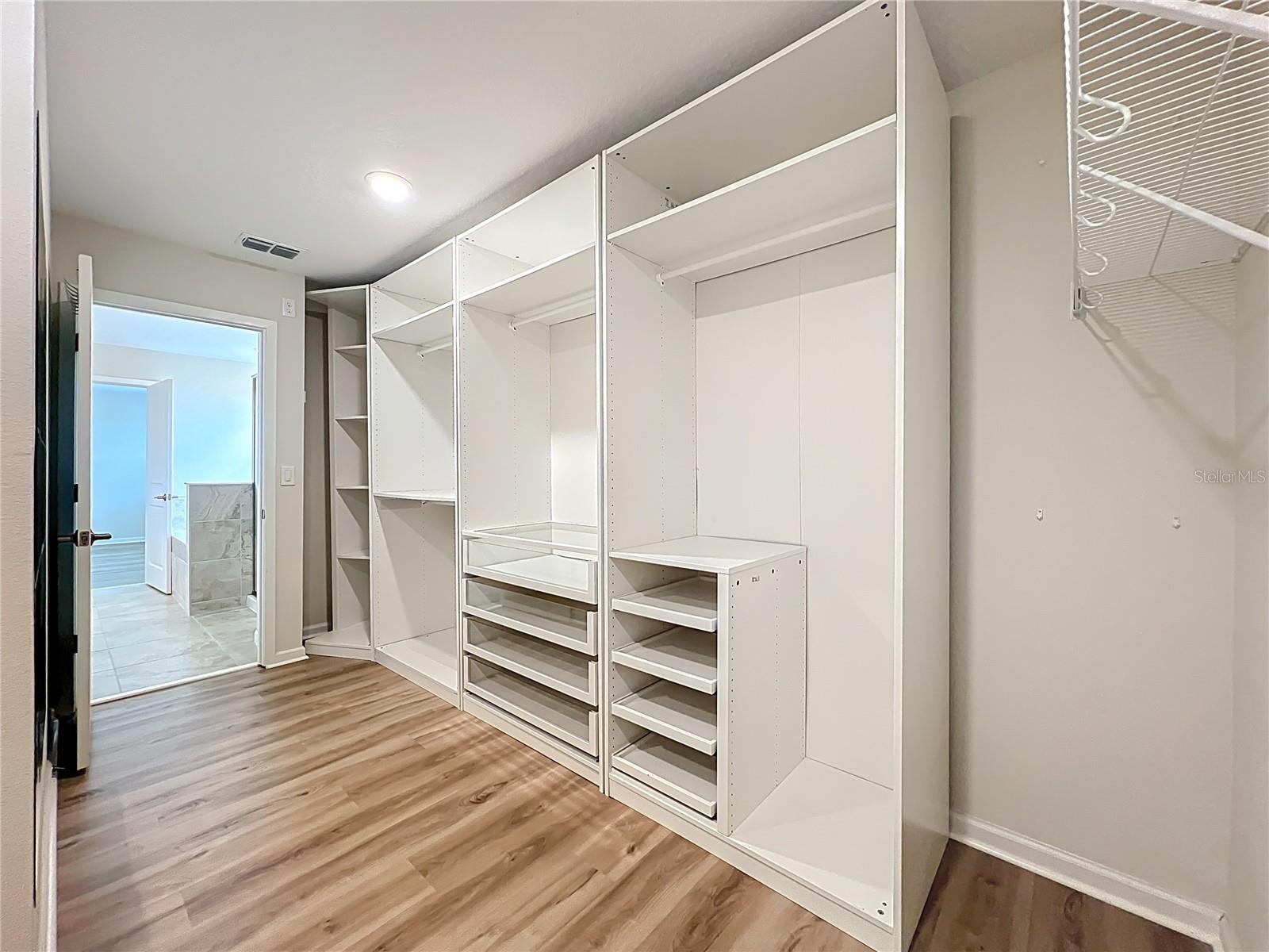 Image 29 of 51 For 1740 Black Maple Place