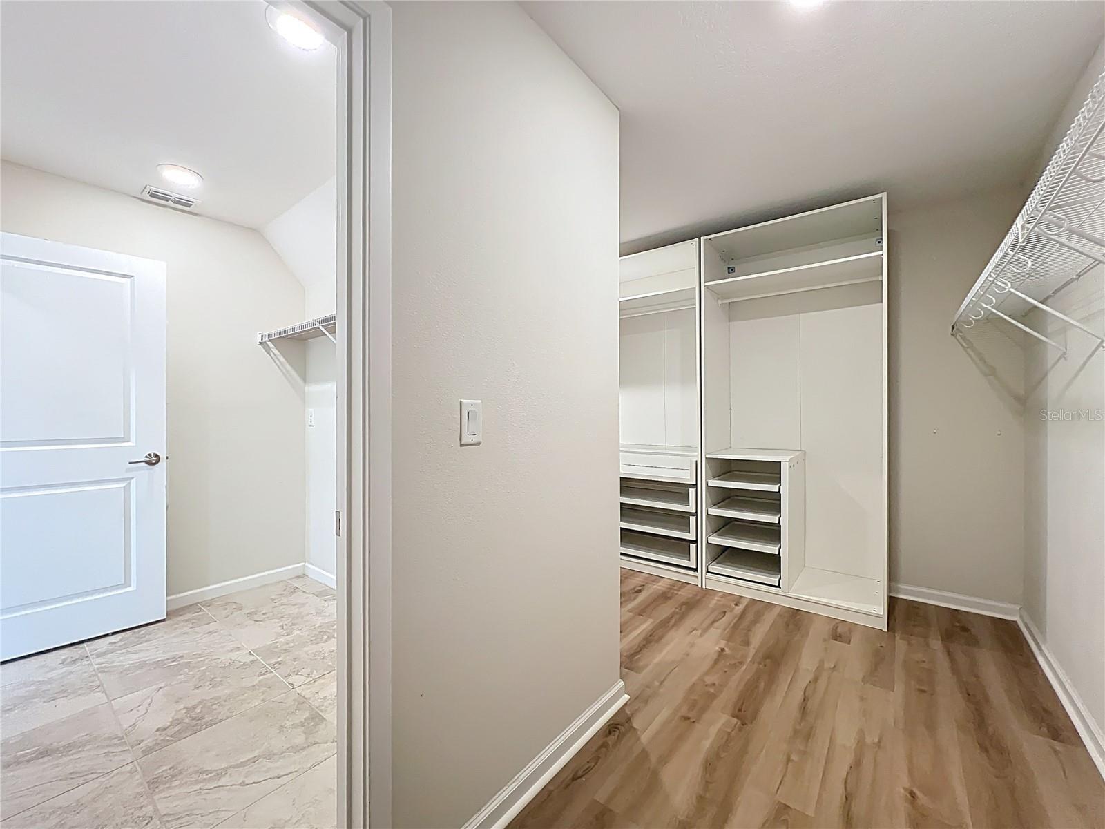 Image 32 of 51 For 1740 Black Maple Place