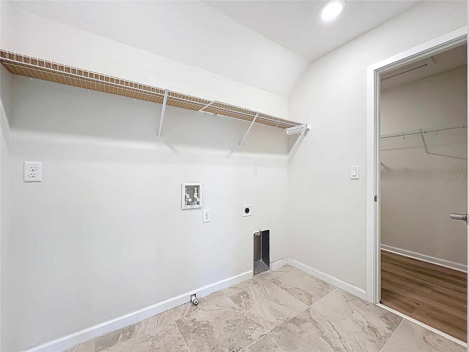 Image 33 of 51 For 1740 Black Maple Place