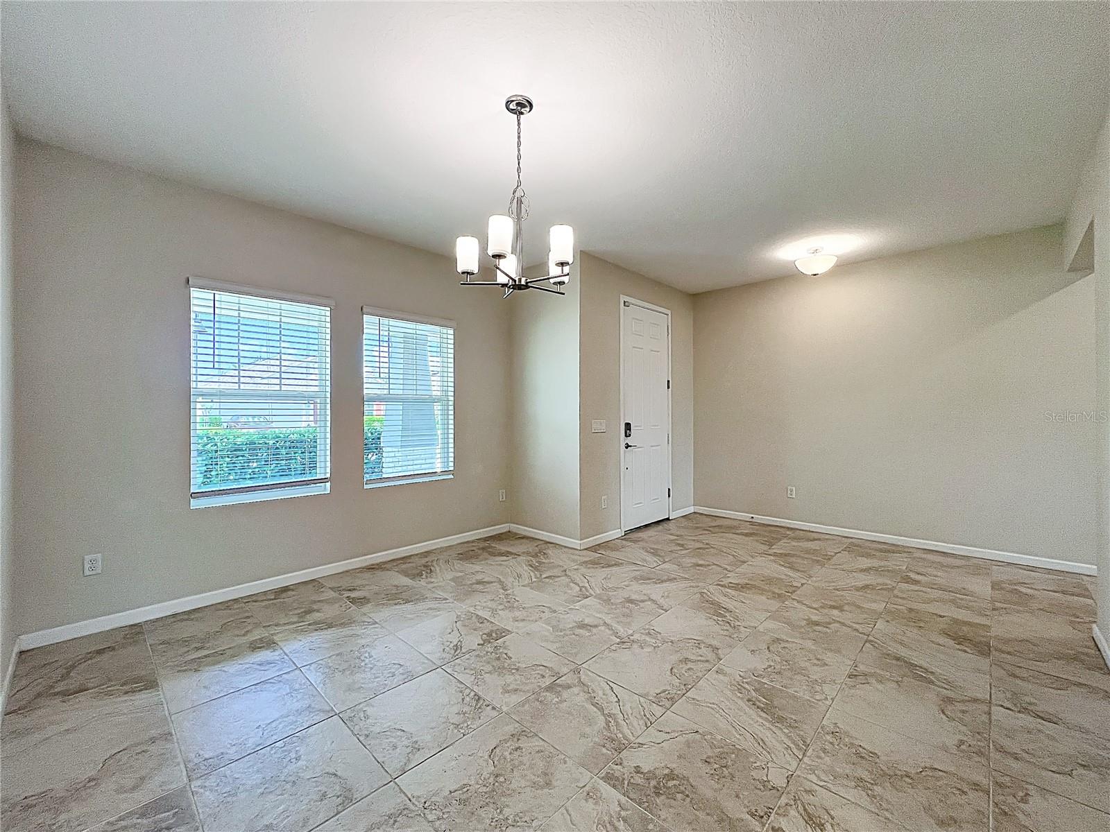 Image 7 of 51 For 1740 Black Maple Place