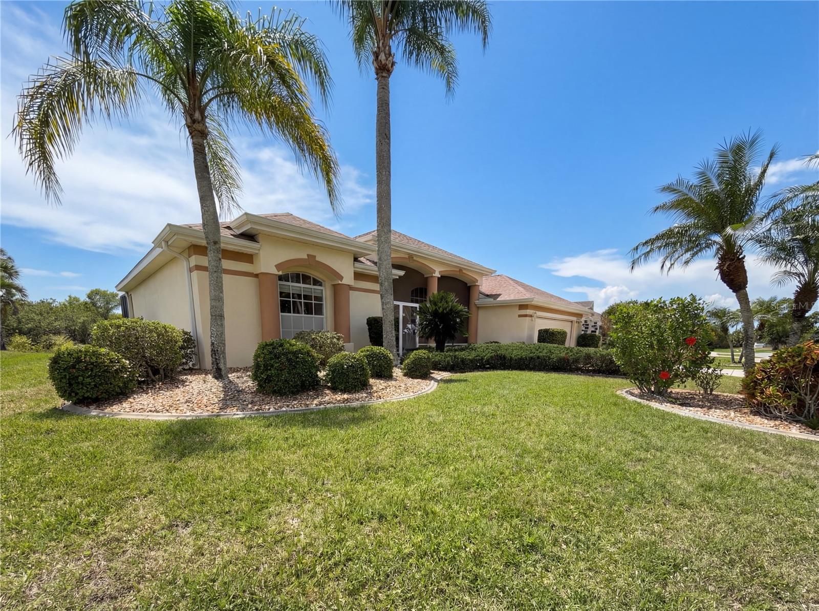 Image 8 of 32 For 12567 Pembroke Circle N