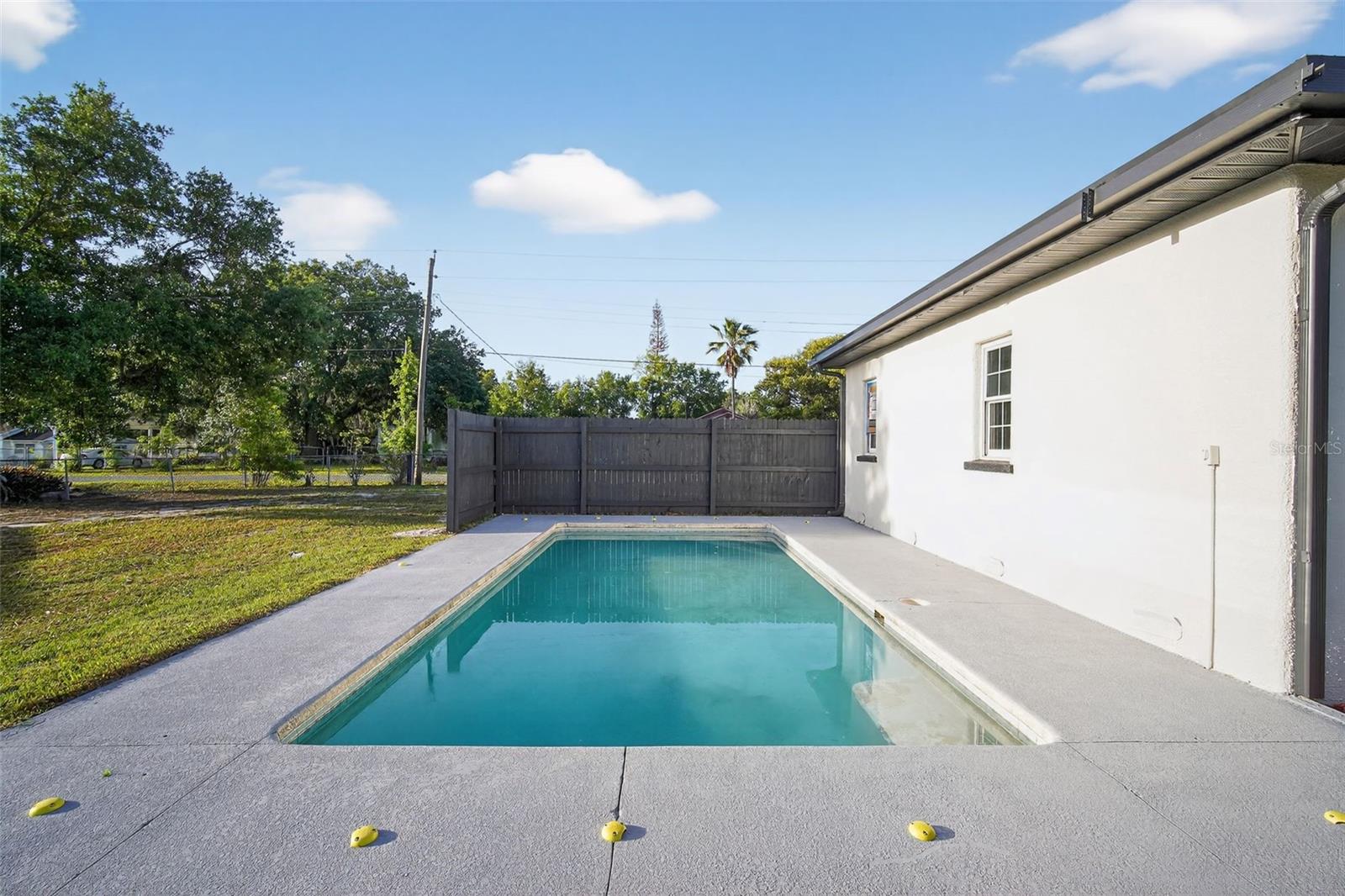 Image 2 of 28 For 305 Hennessee Street